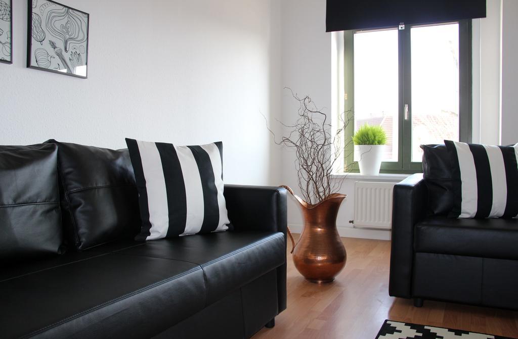 Leon Apartments لبسيا الغرفة الصورة
