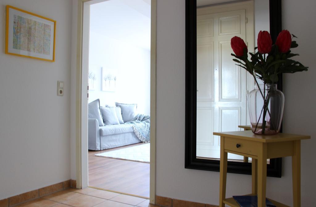 Leon Apartments لبسيا الغرفة الصورة
