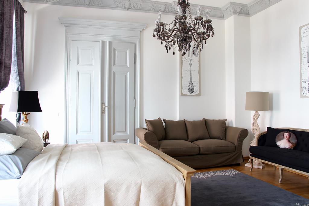 Leon Apartments لبسيا المظهر الخارجي الصورة