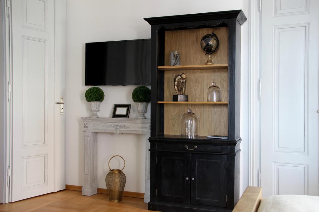 Leon Apartments لبسيا المظهر الخارجي الصورة
