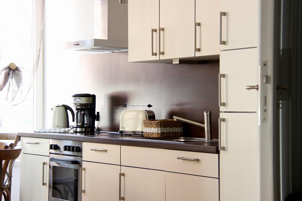Leon Apartments لبسيا المظهر الخارجي الصورة