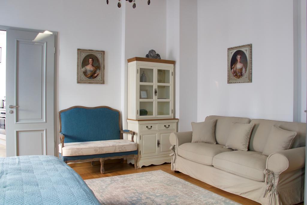 Leon Apartments لبسيا المظهر الخارجي الصورة